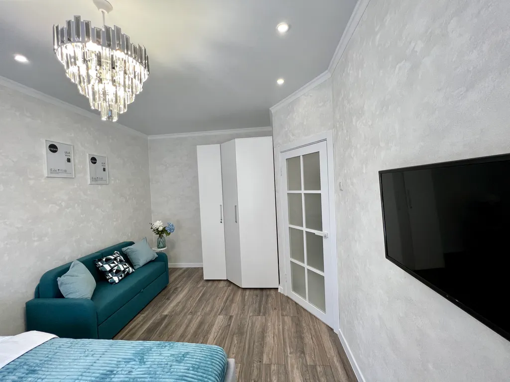 Элегантная квартира в ЖК Российский рядом со сквером и фонтаном