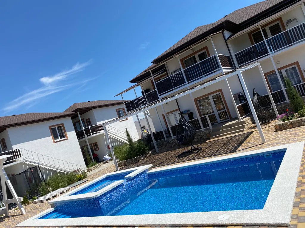 Двухкомнатный апартамент с террасой