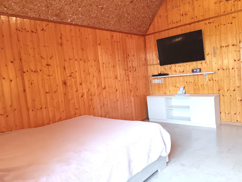 Домик у моря вдали от суеты