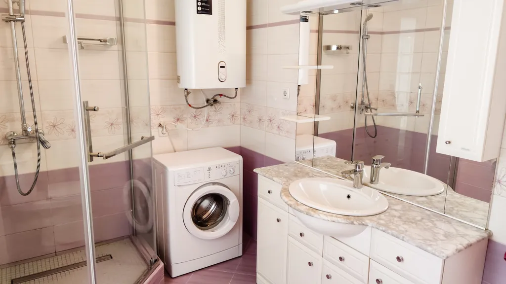 Дом вилла Надежда с видом на Владимирский собор, отдельный вход