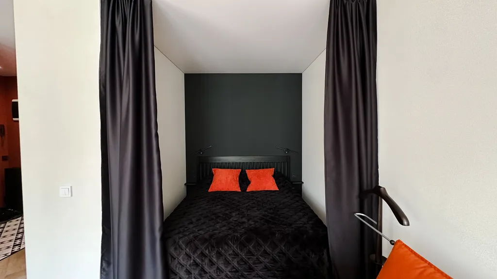 Уютная квартира с дизайнерским новым ремонтом в центе города