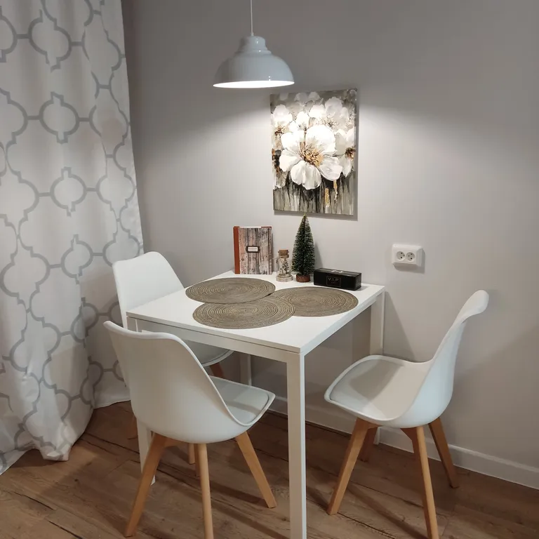 Атмосфера уюта в спальном районе с бесконтактным заселением