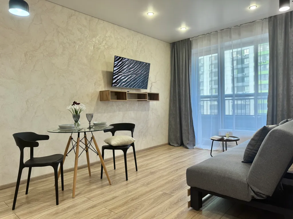 Квартира Квартира Просторная евродвушка с двумя Smart-TV в Прованс — Новосибирск