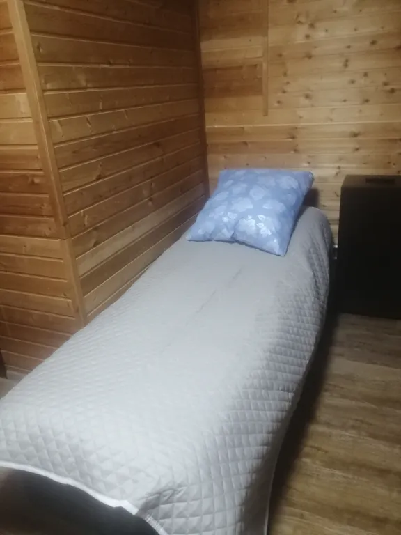 Коттедж Гостевой домик — Красный