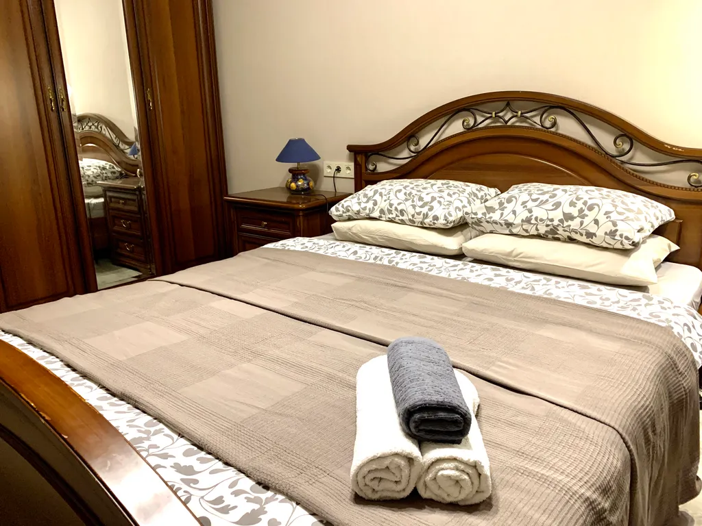 Квартира Евро двушка в самом центре города — аренда посуточно в Мирный