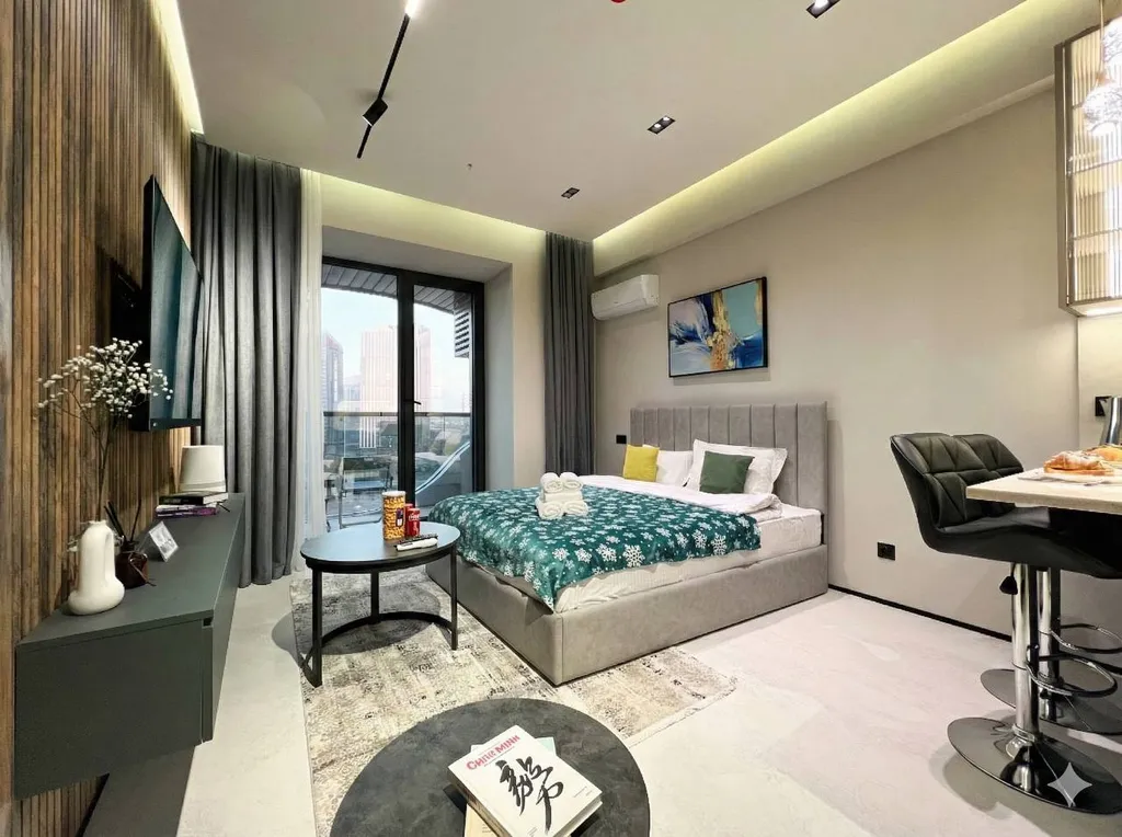 Современная стильная студия с видом на Tashkent City