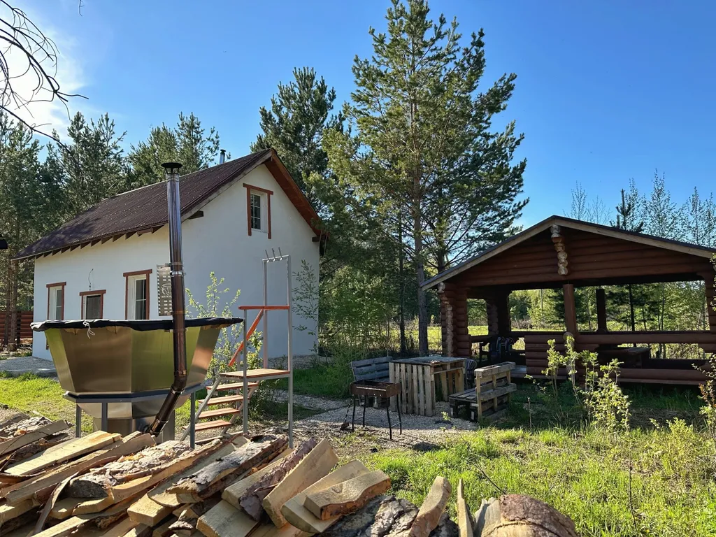 Коттедж Уютный домик в лесу с русской баней и чаном — аренда посуточно в Сысерть