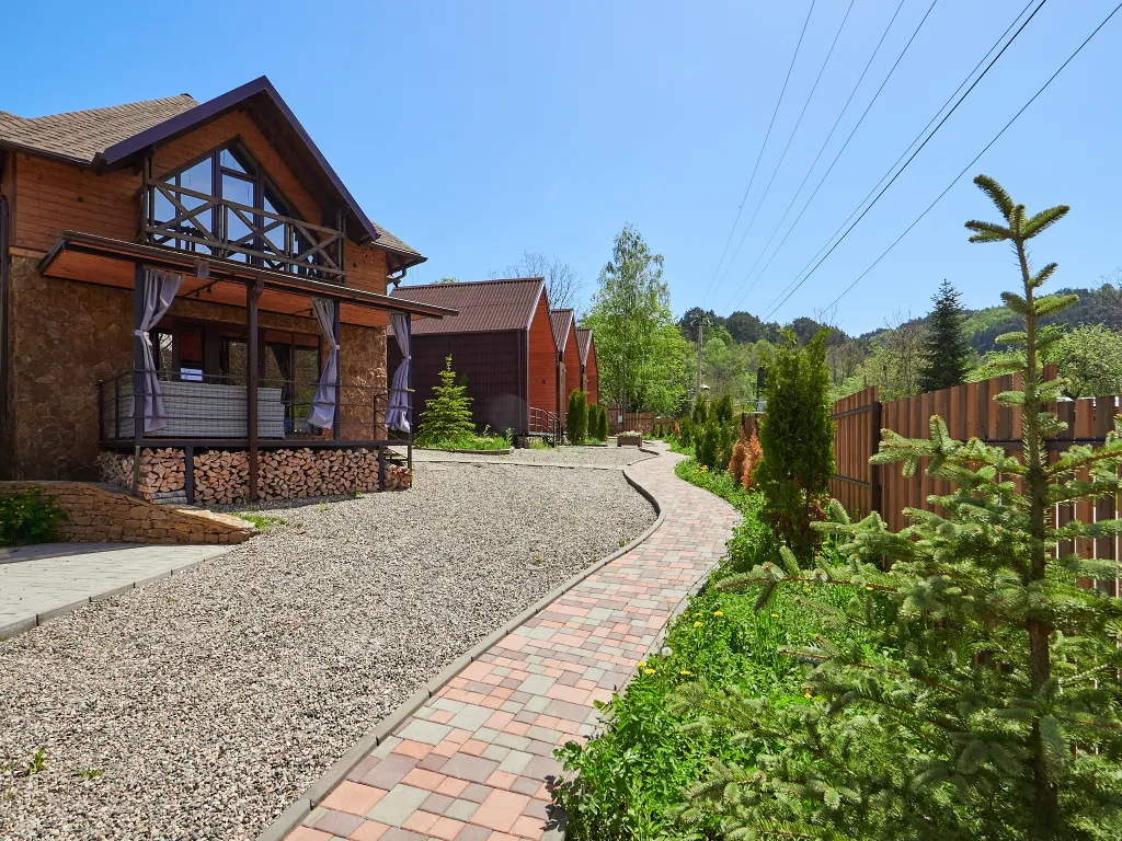 Шале с бассейном