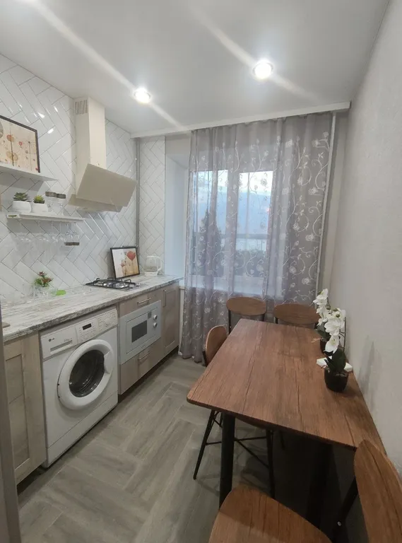 Квартира с видом на Волгу в центре города