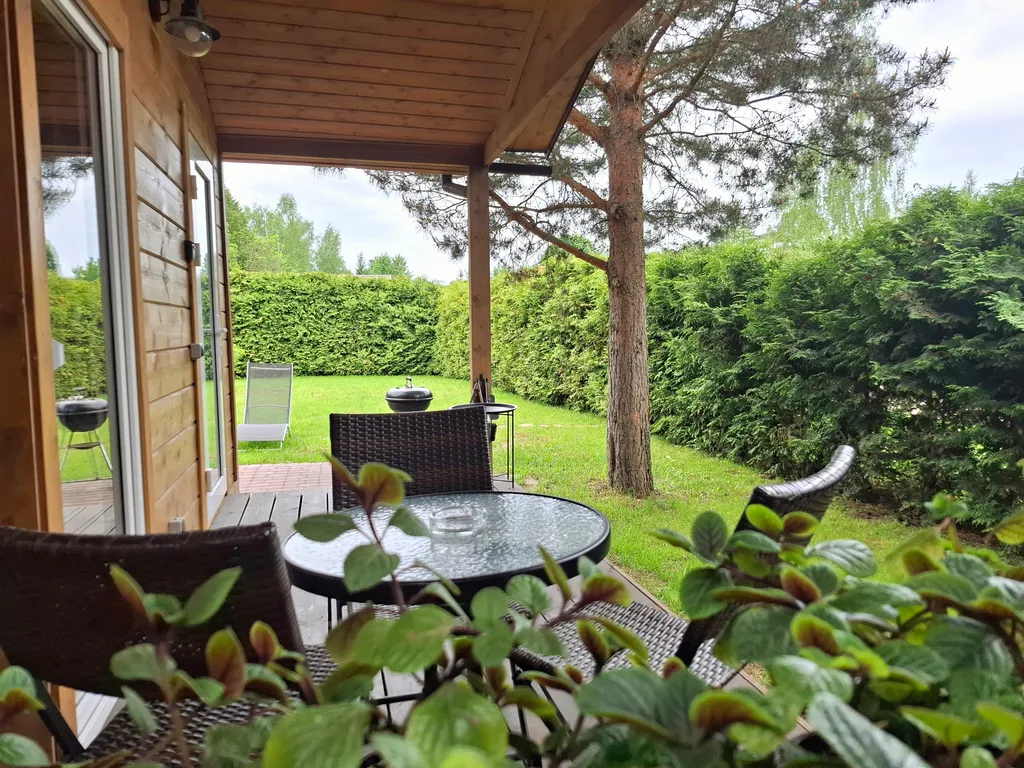 Уютный коттедж для двоих у реки в центре