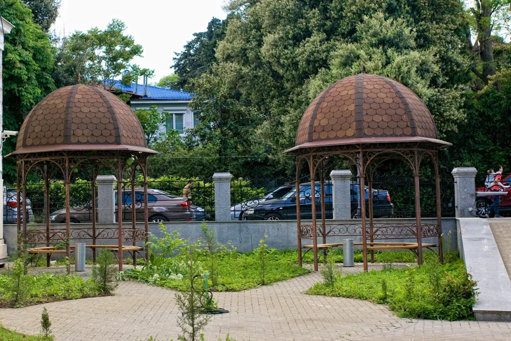 Апартамент на набережной с видом на горы