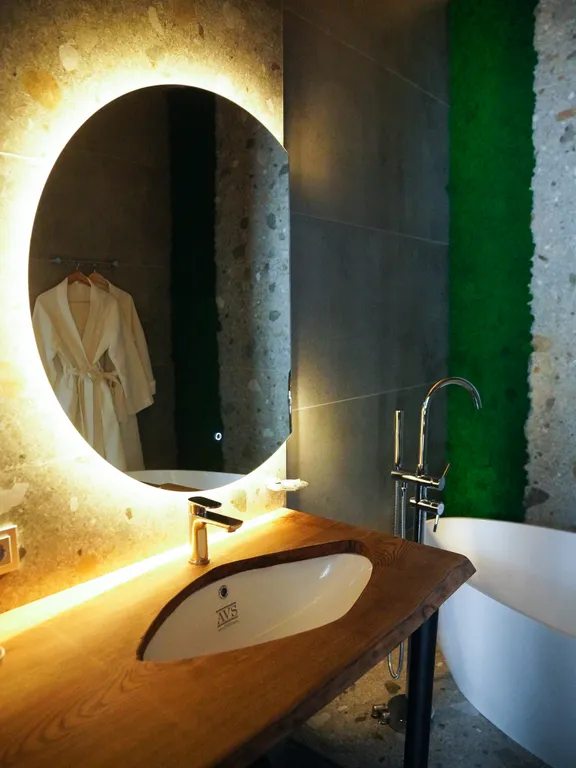 Шикарный дом с теплым бассейном и сауной