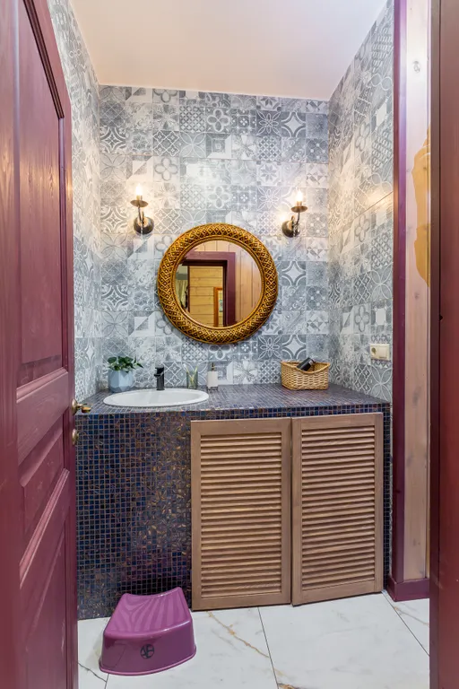 Коттедж Дом с баней и чаном в лесном участке на полуострове Истринского водохр — Логиново