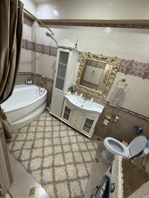 Квартира с дизайнерским ремонтом в самом сердце города в элитном районе