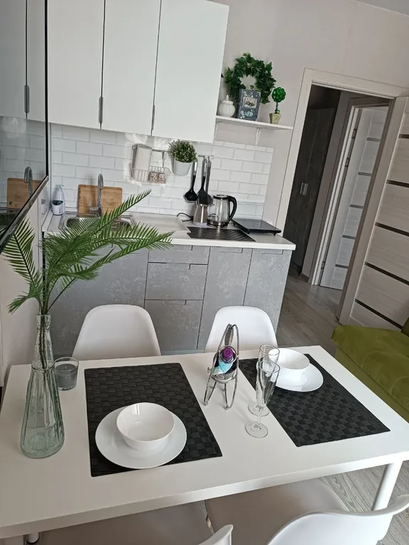 Уютная квартира в ЖК Holiday house возле озера и кипарисов