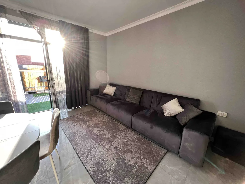 Современный двухэтажный коттедж у моря в пригороде Избербаша