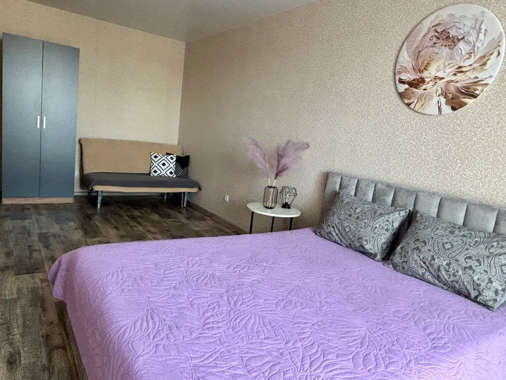 Апартаменты с отличной локацией! Рядом: ТЦ, магазины, парки, кафе