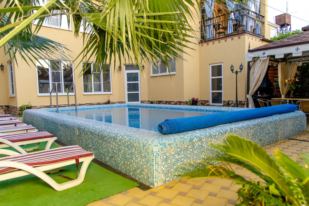 Отдельный коттедж "Регина" с бассейном и хаммамом  рядом с Сочи Парком