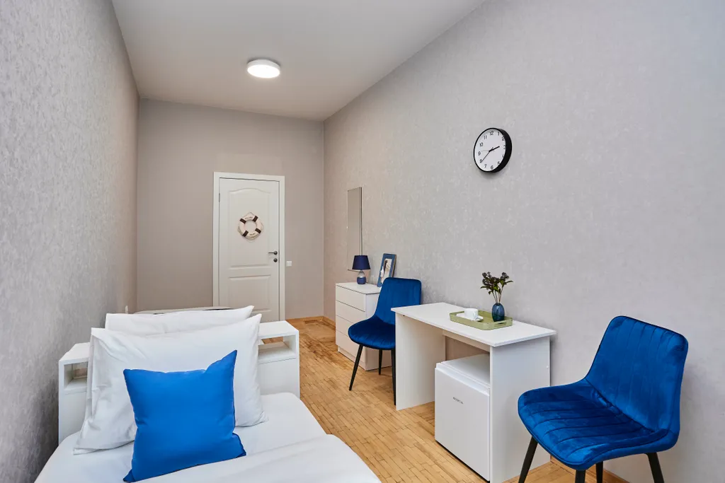 Уютный номер с двумя раздельными кроватями