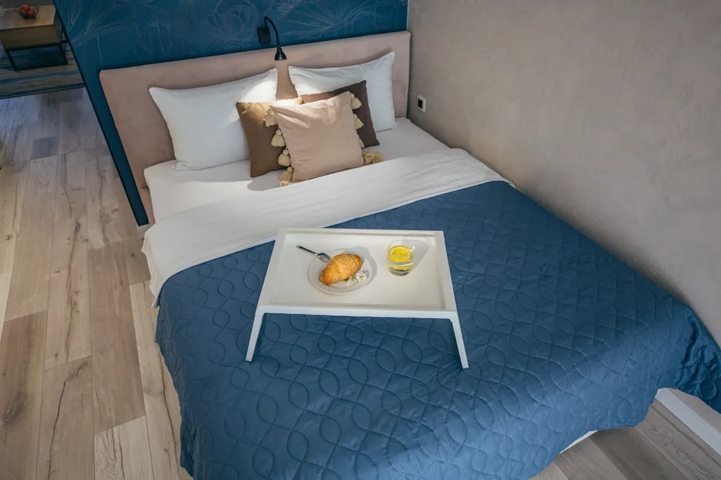 Двухкомнатная квартира с террасой у моря