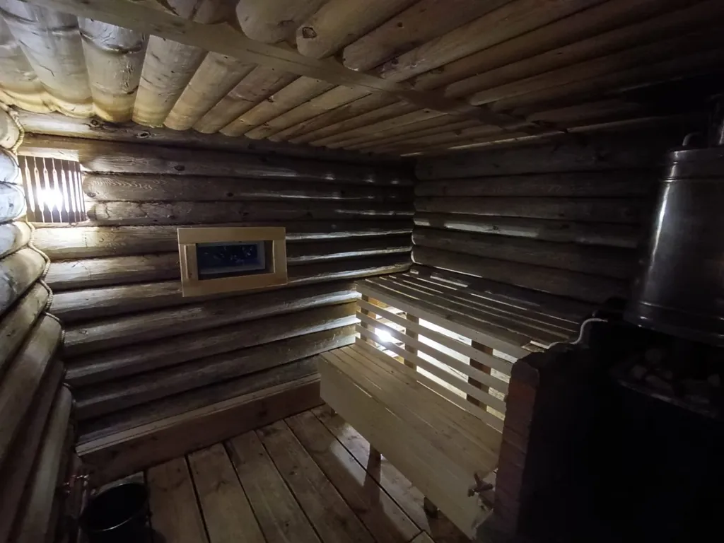 Дом - баня на озере