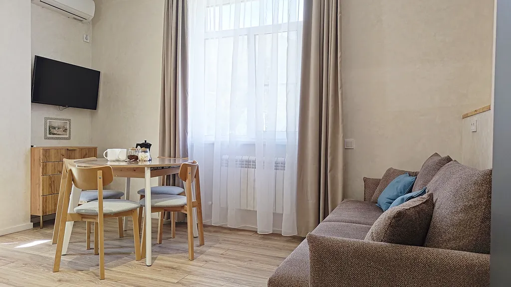 Душевный апартамент со спальней. Насладитесь тишиной и красотой гор