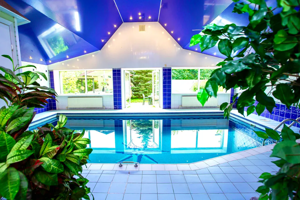 Коттедж Дом с роскошным бассейном и 2 видами бань — аренда посуточно в Новоселье