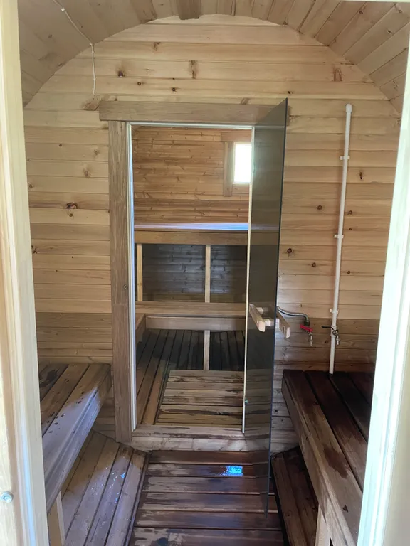 Коттедж Уютный дом с баней и видом на озеро Врево — Луга