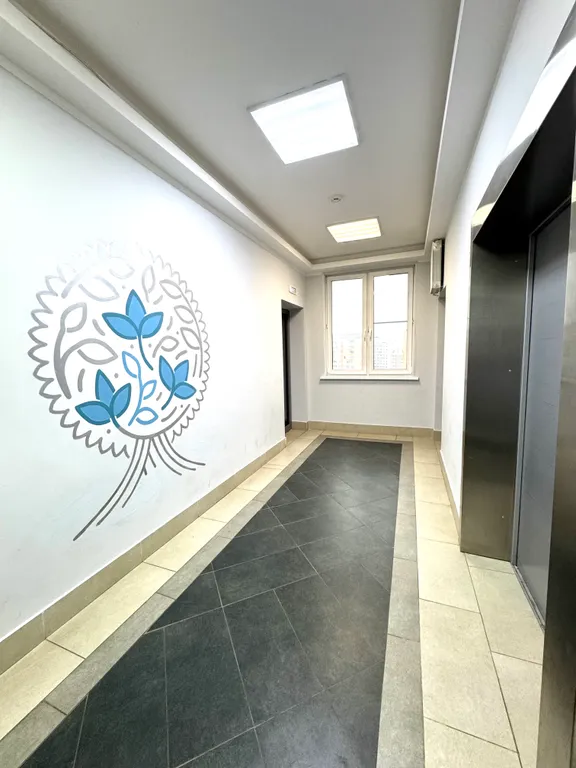 Курортная квартира с питерской атмосферой-лес, озеро, Москва.