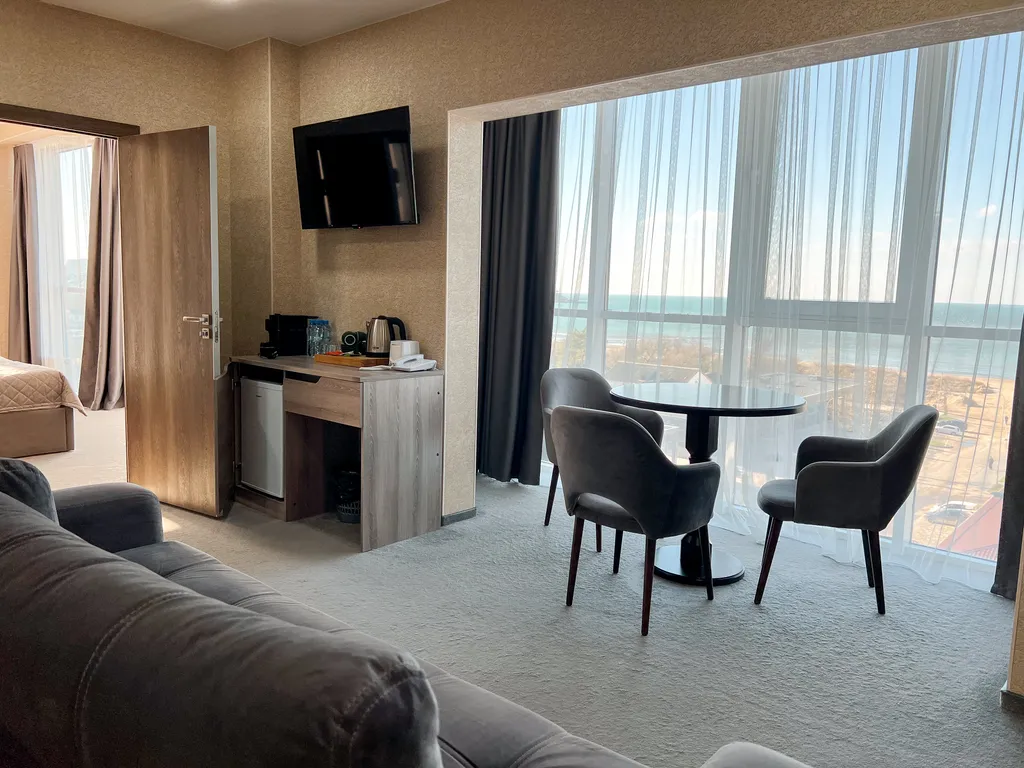 De Lux 3- комнатный с панорамным видом на море