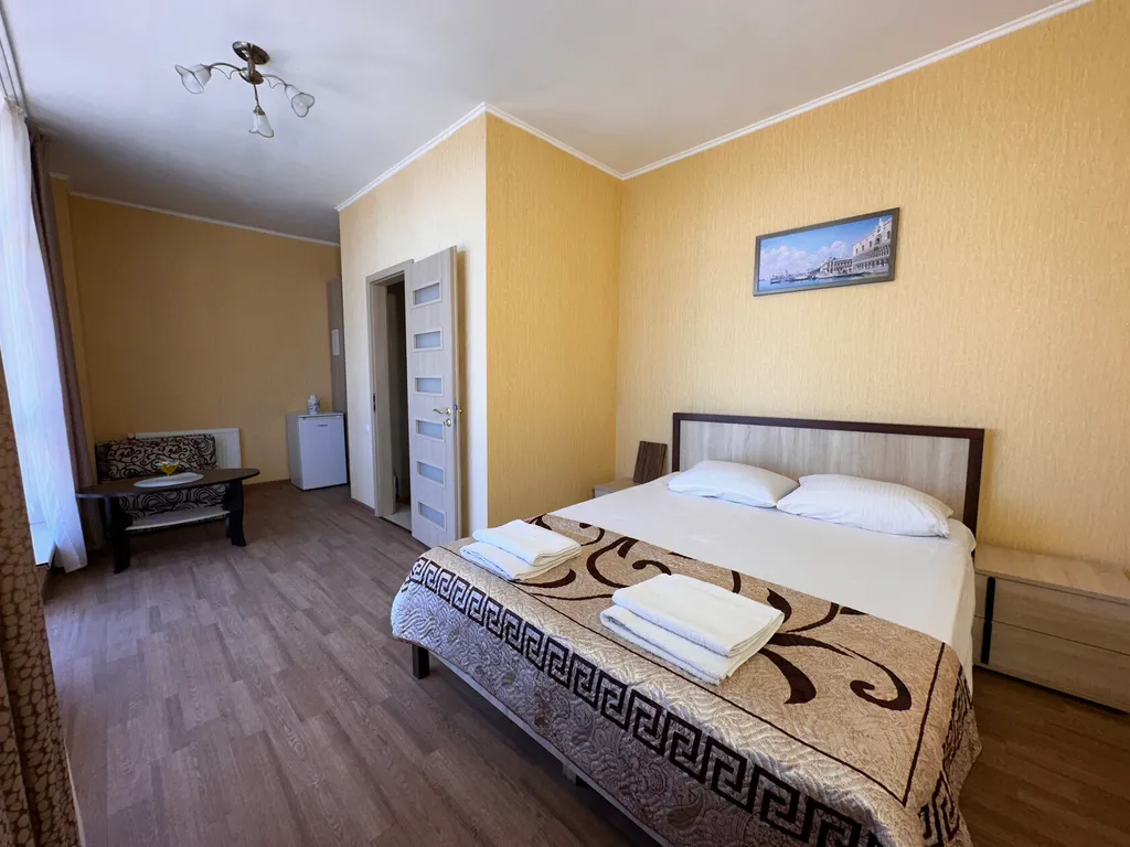 Квартира Комната — аренда посуточно в Семидворье