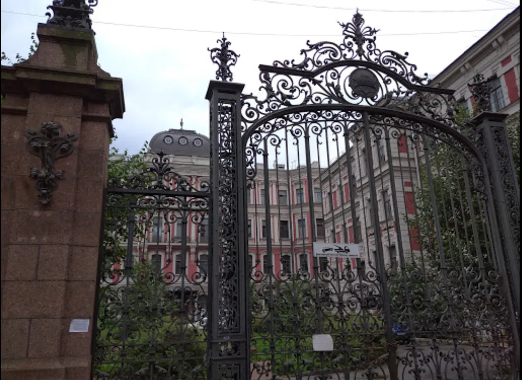 Квартира-студия в уютном историческом центре в Золотом треугольнике