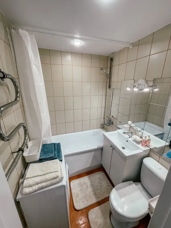 Квартира Однокомнатная квартира в центре города, рядом с вокзалом — Великий Новгород