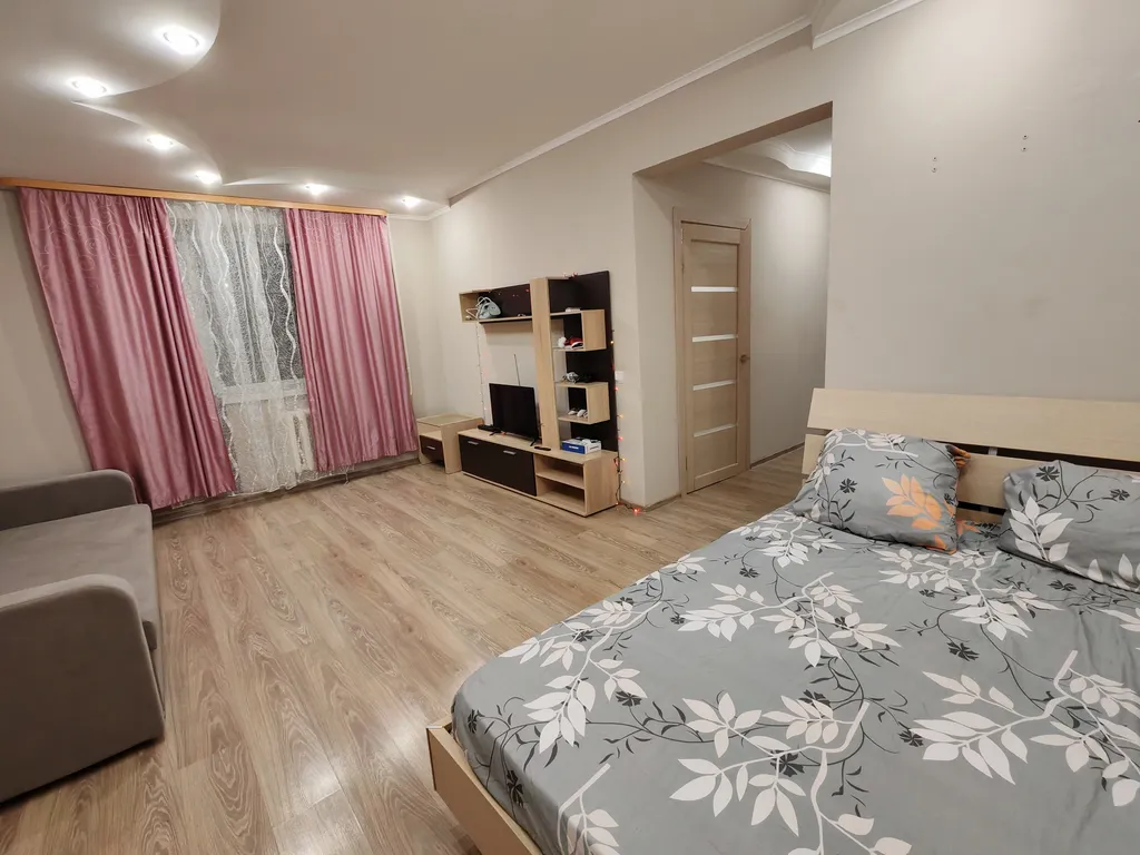 2-комнатная квартира, 3 кровати с видом на Китай, Серебряная миля — аренда посуточно в Благовещенск