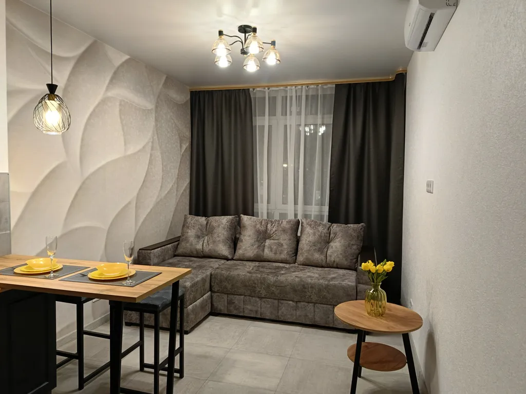 Уютная квартира в новом доме, в центре города