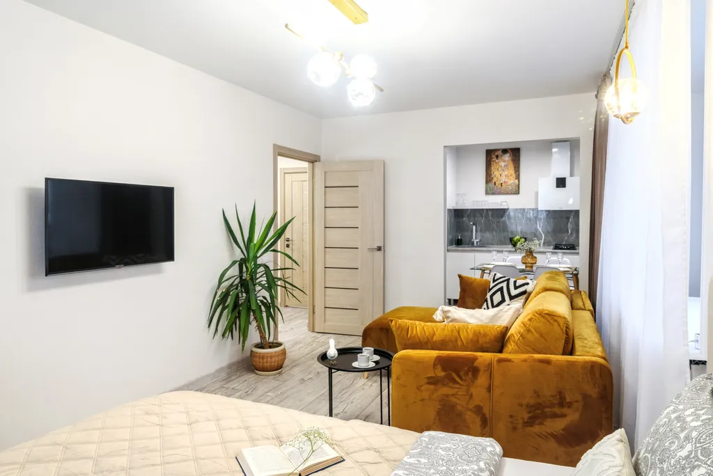 Атмосферная двухкомнатная квартира