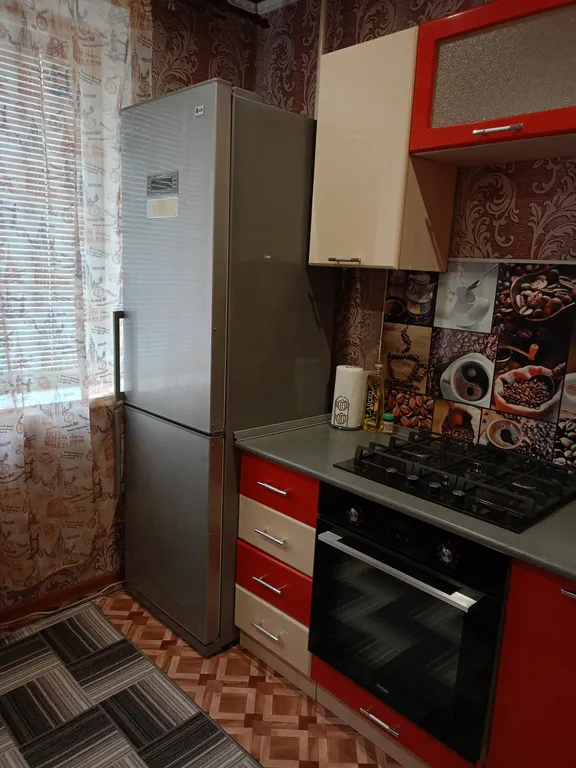 Трёхкомнатная квартира рядом с монастырём