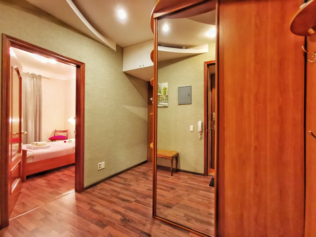 Квартира Квартира Уютный и просторный апартамент Апарт-Комфорт в центре — Ярославль