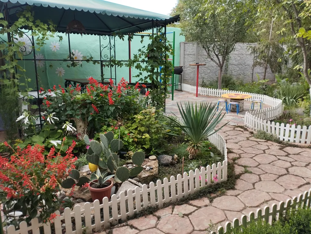 Двухкомнатный домик в частном домовладении