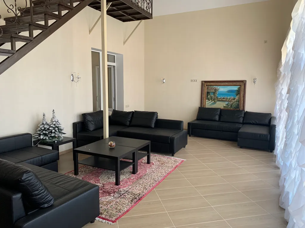 Большой дом