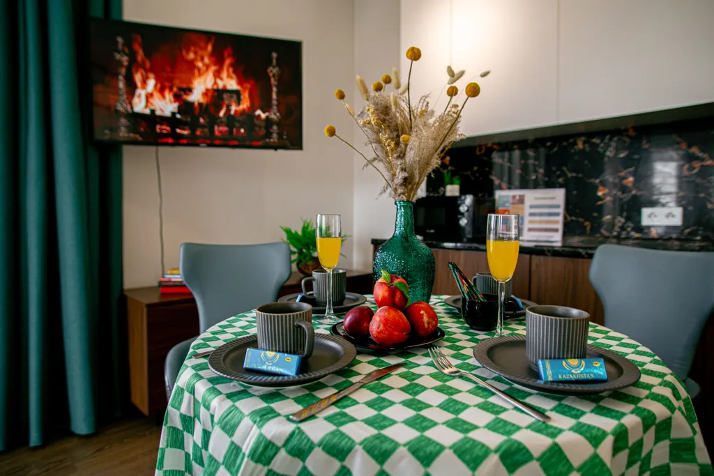 Евротрёшка с двумя спальными зонами рядом с ТРЦ MEGA