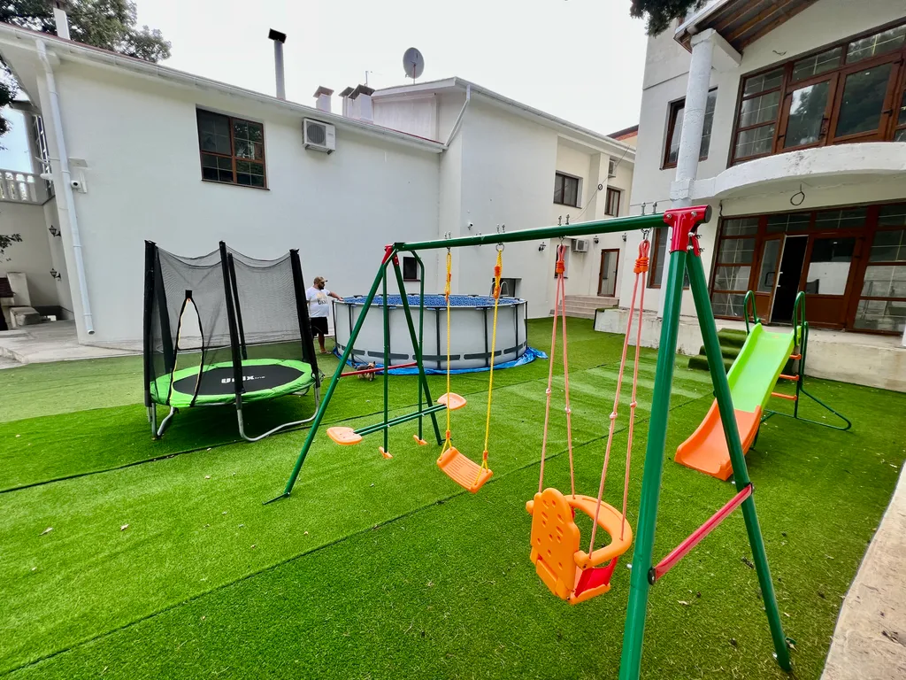 Вилла на берегу моря