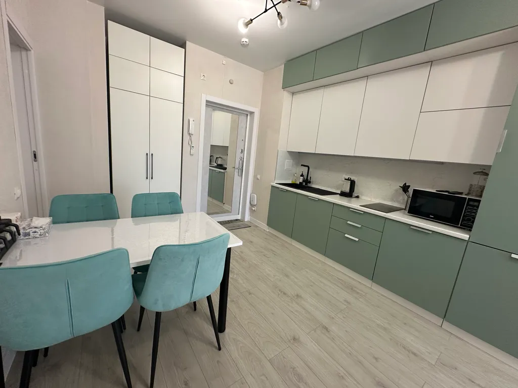 Уютная квартира с видом на бассейн