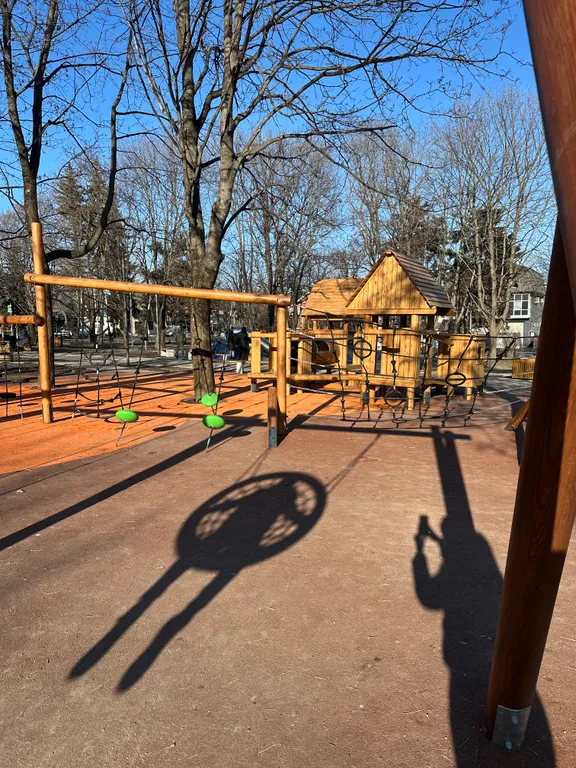 Уютная квартира с панорамным видом на горы , около нового сквера