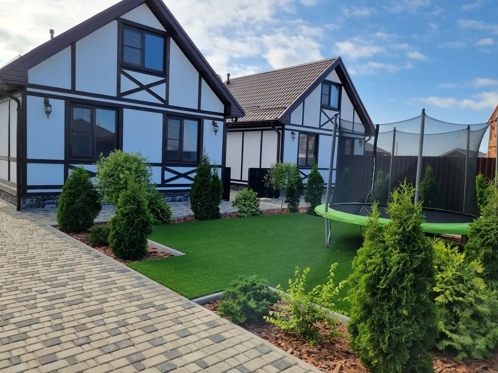 Коттедж Двухэтажный коттедж на первой линии Азовского моря — Кучугуры