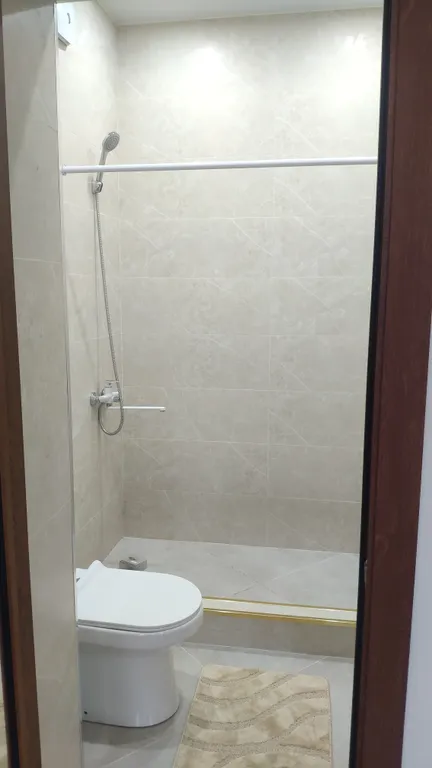 Уютный 2-этажный дом недалеко от моря до 9 гостей.