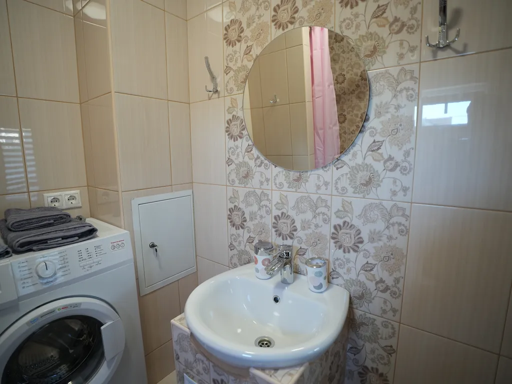 Квартира Квартира Уютная студия в центре — Сириус