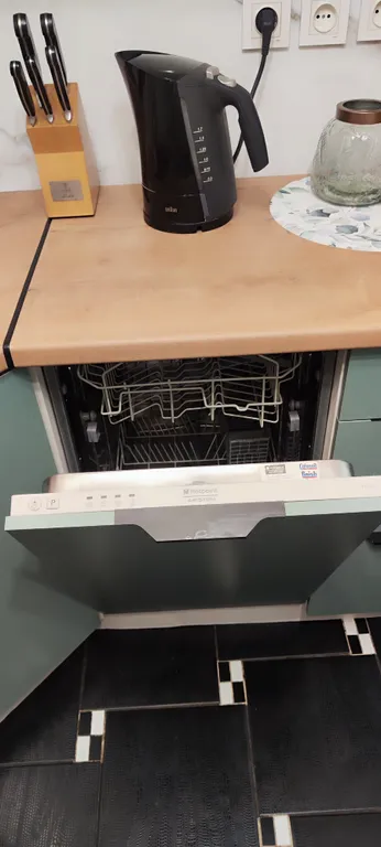 Уютная и тихая квартира рядом с Десятинным монастырем, в самом центре