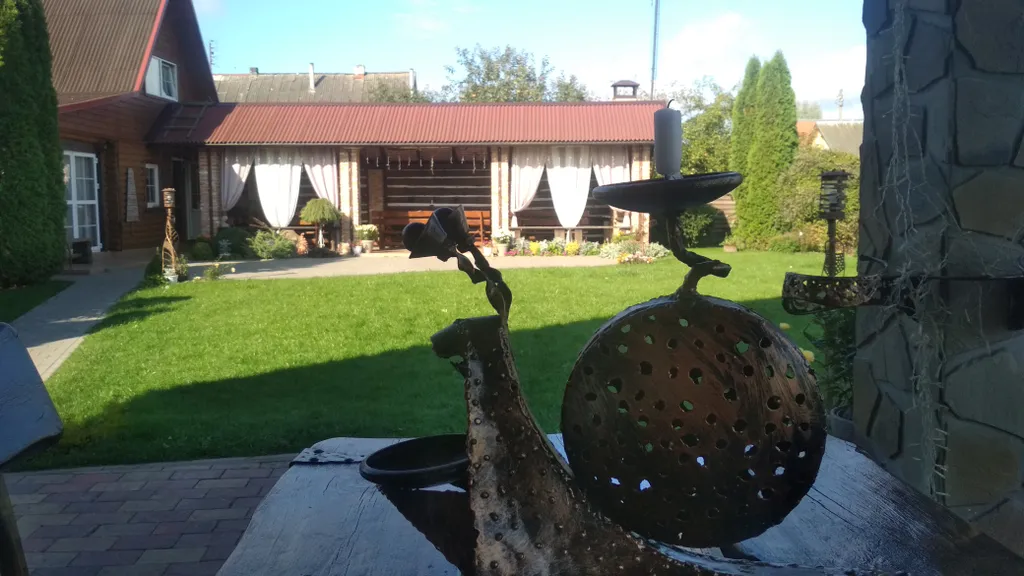 Дом для большой компании возле Мирского замка