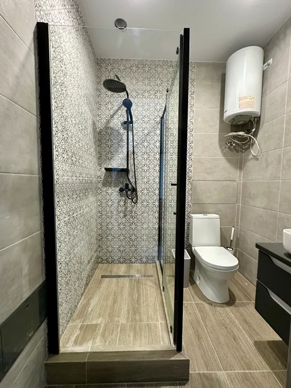 Уютная студия недалеко от озера - отдых в тишине и комфорте